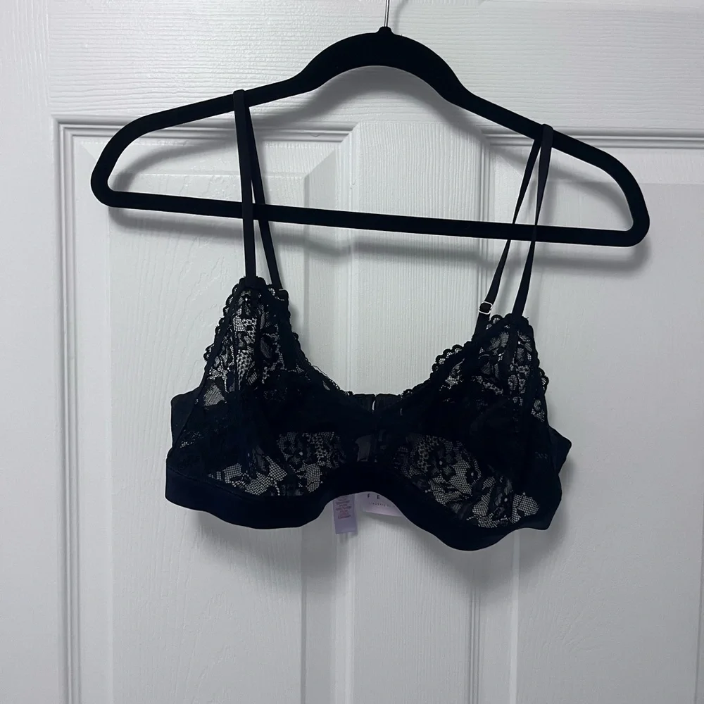 SAVAGE X FENTY FLORAL LACE AND MESH BRALETTE - Picture 4 of 10